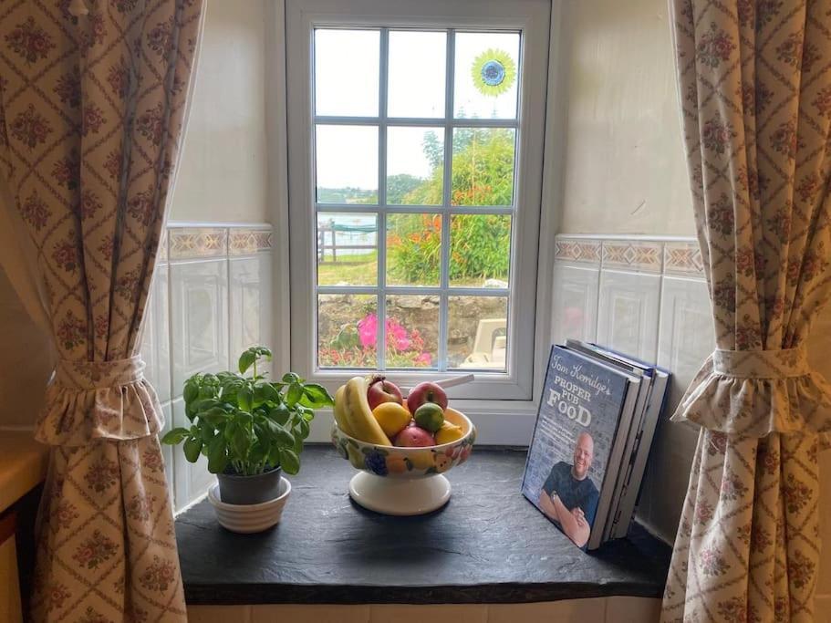 Banc Cottage Moylgrove Εξωτερικό φωτογραφία
