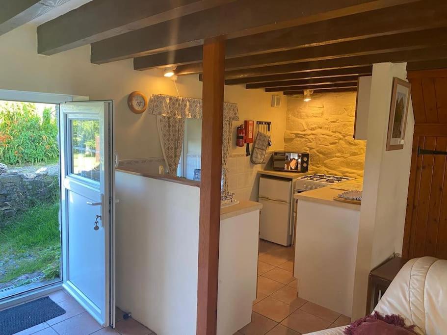Banc Cottage Moylgrove Εξωτερικό φωτογραφία